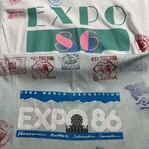 Vtg Expo‎ 86 T-Shirt Womens Large White Passport Stamp Graphic Fruit of the Loom